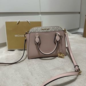 Michael Kors “Daria 2 in 1 Satchel Leather”